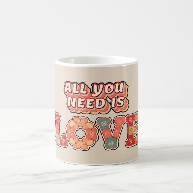 Taza De Café Retro "Todo lo que necesitas es amor" (Centro)