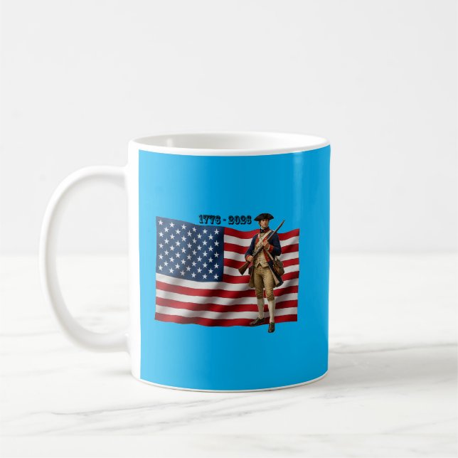 Taza De Café Revolutionary War Soldier & American Flag 250 URM (Izquierda)