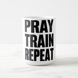 Taza De Café Rezar Entrenar Repetir – Motivación de Fitness Cri