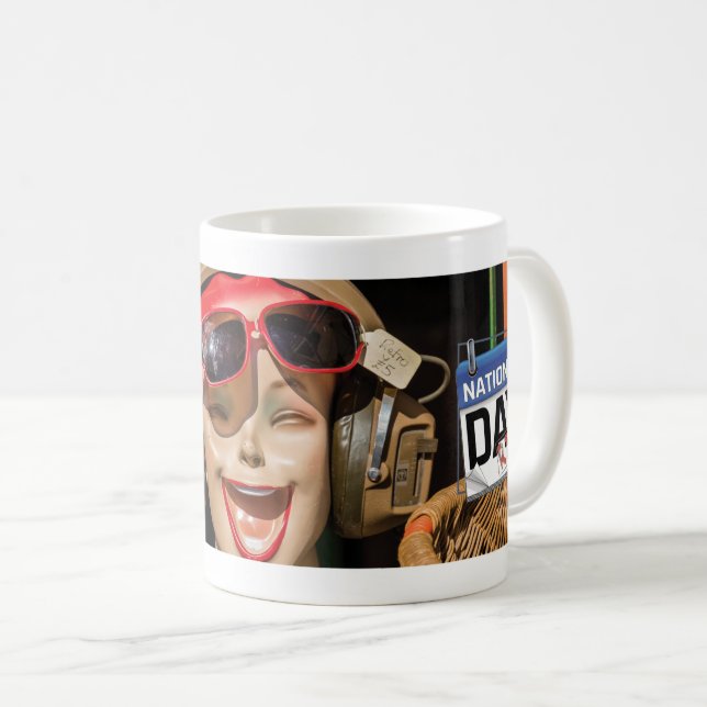 Taza De Café Riendo el Mannequin Mug (Anverso derecho)