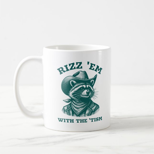 Taza De Café Rizz 'Em Con 'Tism Raccoon Cowboy Western (Izquierda)