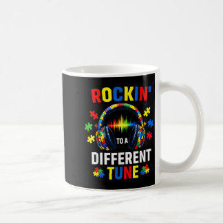 Taza De Café Rockin to A Different Tune Autistic Autism Gamer