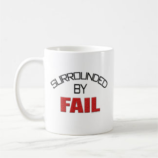 Taza De Café Rodeado por el fall