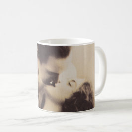Taza De Café Romantic Love Couple Kissing vintage illustration