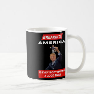 Taza De Café Rompiendo los aranceles anti-trump en Estados Unid