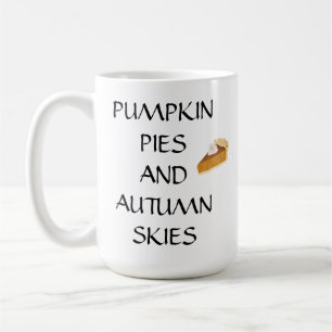 Taza De Café Ropa De Calabaza Y Cielos De Otoño