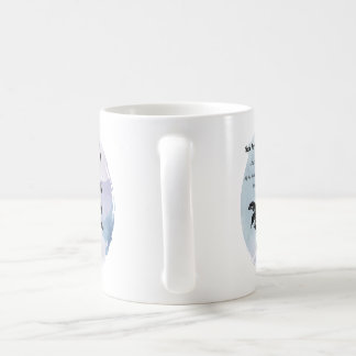 Taza De Café Rosa de algodón de amor sobre azul