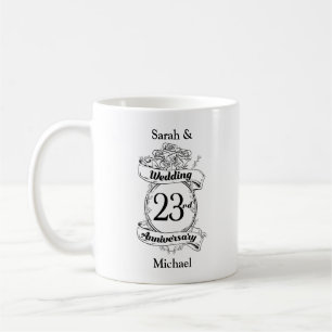 Taza De Café rosa de flores en el 23° aniversario de los Bodas