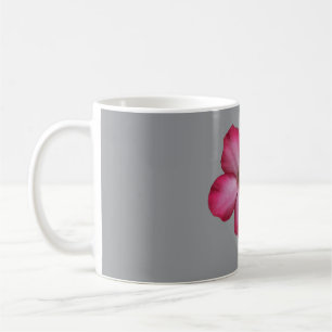 Taza De Café Rosa del desierto (Adenium) con una sola hoja
