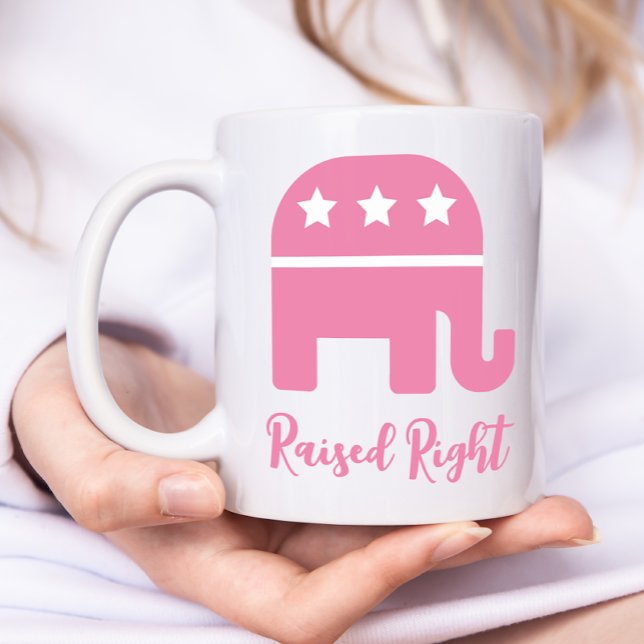 Taza De Café Rosa Elevado Republicano De Derecha (Pink Raised Right Republican GOP Mug for Her)