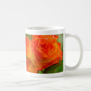Taza De Café Rosa en el jardín de Angelandspot
