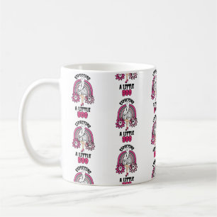 Taza De Café Rosa fantasma preñada espera un poco de boom