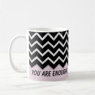 Taza De Café rosa rubor con chevron negro