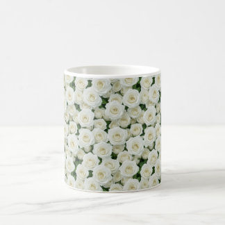 Taza De Café Rosas blancas pequeñas