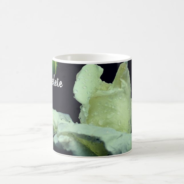 Taza De Café Rosebud tras la lluvia personalizada (Centro)