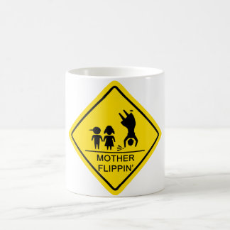 Taza De Café Rótulo de producción de Flippin de la madre