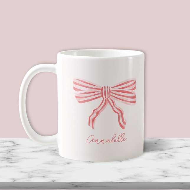 Taza De Café Rubor Pink Bow y nombre (Blush pink striped bow mug with script name or choice of text.)