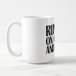 Taza De Café Running on Coffee & Chaos – Funny Workday Classic 
