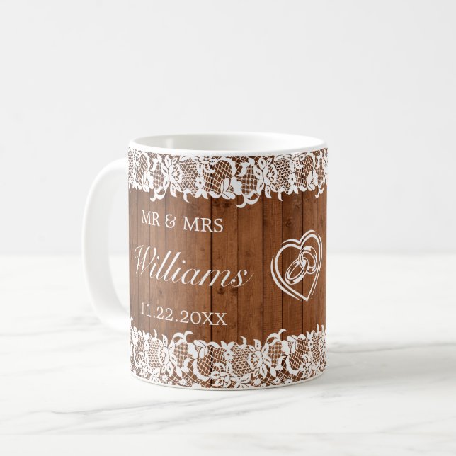 Taza De Café Rústica Wood & White Lace Heart Ring Boda Sr. Mrs. (Anverso izquierdo)
