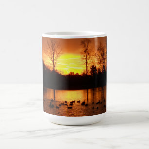 Taza De Café salida del sol de la caída