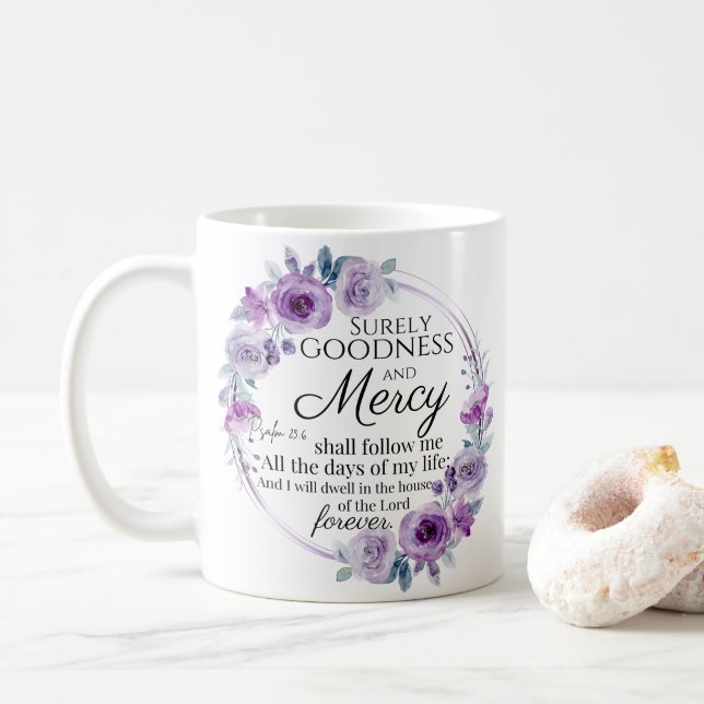 Taza De Café Salmo 23:6 Biblia Inspiradora versus morado floral (Con donut)