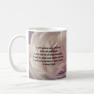 Taza De Café Salmo 9:1-2 Alégrense en Dios Rosa cristiano
