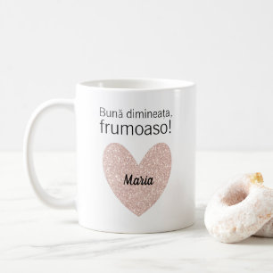 Taza De Café Saludo rumano personalizado y corazón subió del