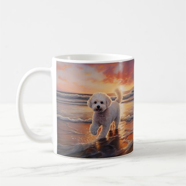 Taza De Café Sandy Paws Bichon Frise Dog en Beach Sunset (Izquierda)