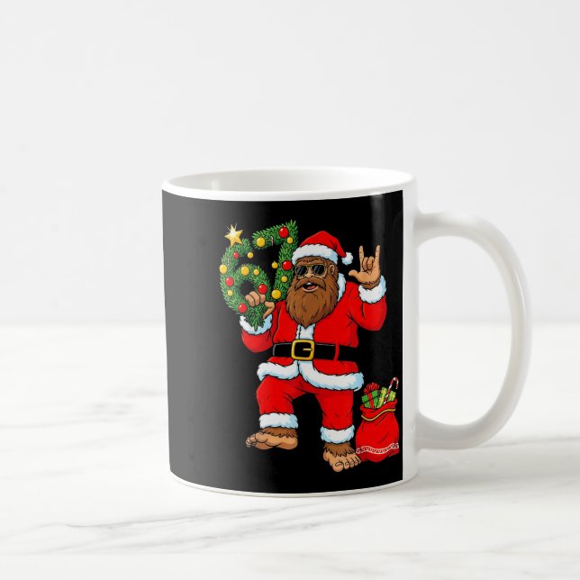 Taza De Café Santa Bigfoot Christmas Tree Sasquatch 67 Six Seve (Derecha)