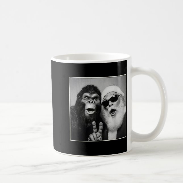 Taza De Café Santa Claus Selfie Bigfoot Christmas Funny Sasquat (Derecha)