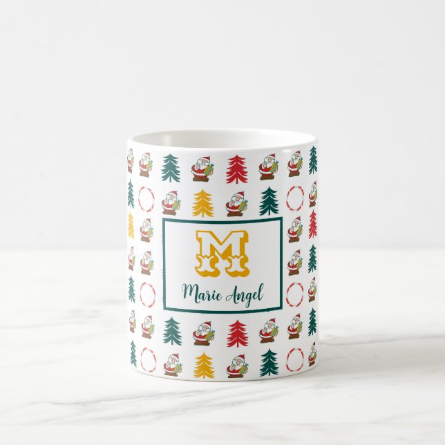 Taza De Café Santa Claus y los árboles de Navidad monogramados (Centro)