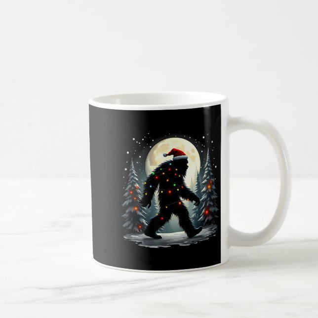 Taza De Café Sasquatch 67 Santa Bigfoot Christmas Tree Funny  (Derecha)