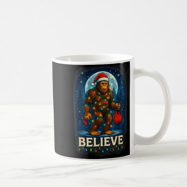 Taza De Café Sasquatch Christmas Lights Holiday Believe  (Derecha)