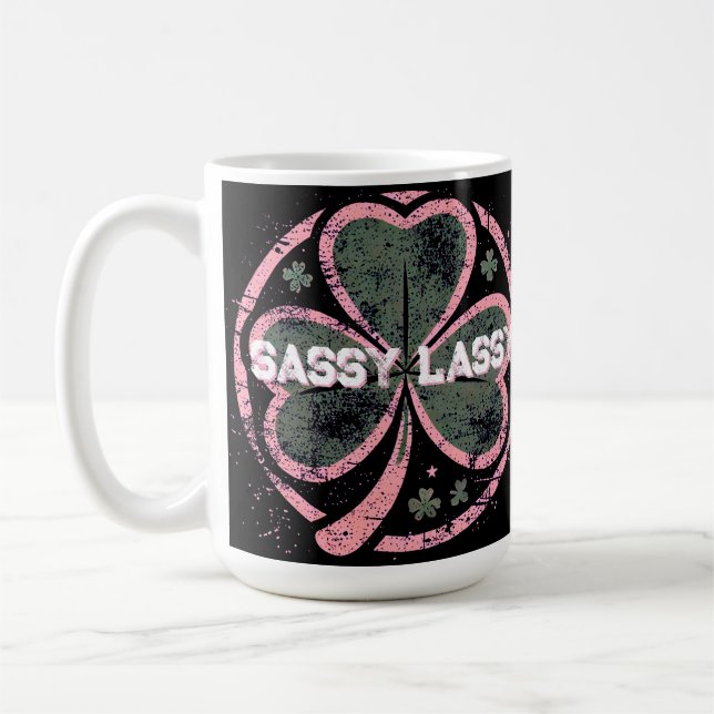 Taza De Café Sassy Lassy Grunge Plover Clover T-Shirt (Izquierda)