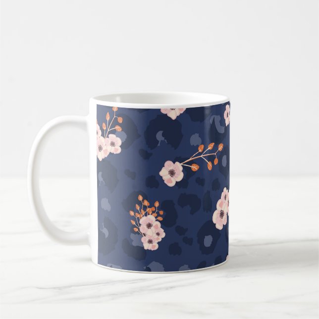 Taza De Café Seamless pattern with leopard skin and pink small  (Izquierda)