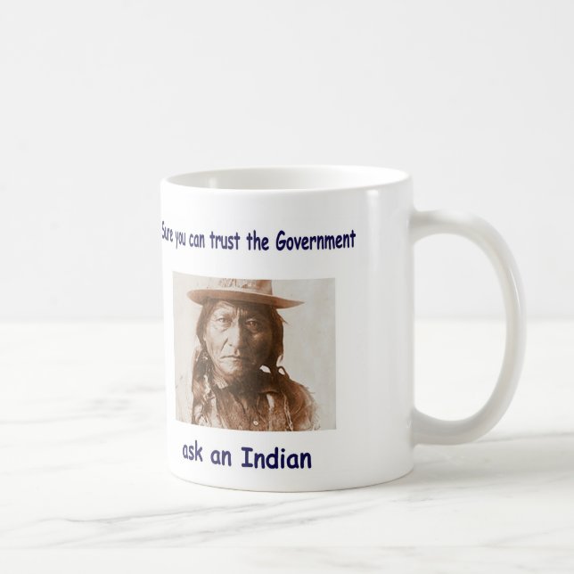 Taza De Café seguro usted puede confiar en que el gobierno (Derecha)