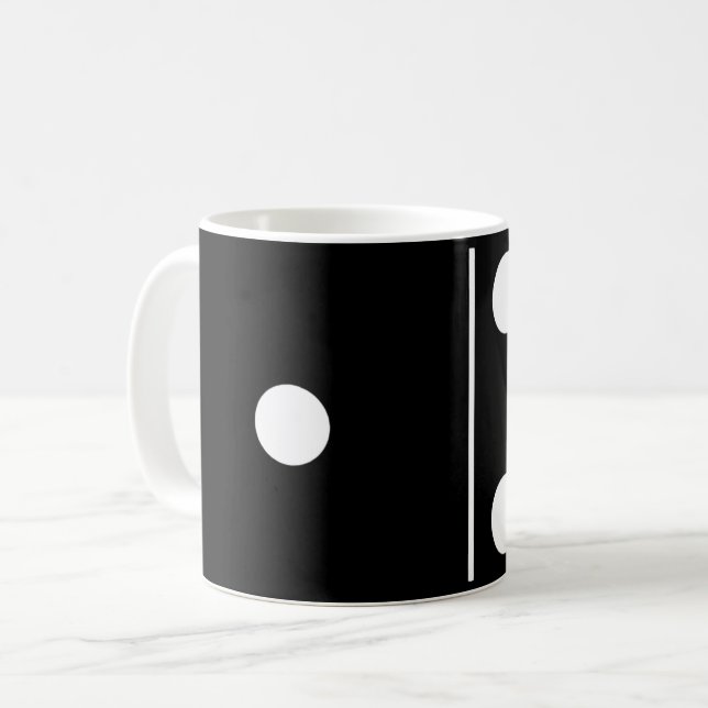 Taza De Café Seis un negro Domino Mug (Anverso izquierdo)