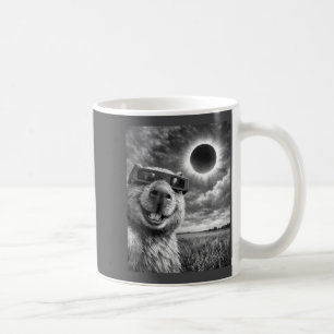 Taza De Café Selfie de carpincho divertido animal eclipse solar