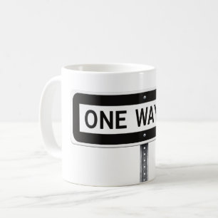 Taza De Café Señal de calle en blanco y negro de una vía