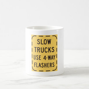 Taza De Café Señal de carretera de camiones lentos