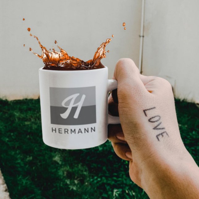 Taza De Café Sencillo Elegante Moderno Mínimo Inicial y Nombre  (Subido por el creador)