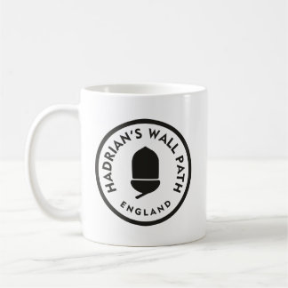 Taza De Café Sendero nacional por el muro de Hadrian