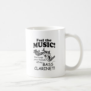 Taza De Café Sensación del clarinete bajo la música