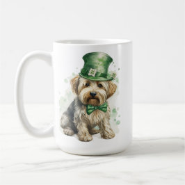 TAZA DE CAFÉ SHAGGY TAN DOG CON GORRA IRLANDÉS VERDE