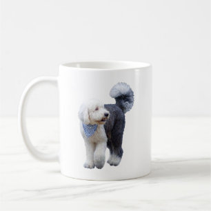 Taza De Café Sheepadoodle con bufanda azul a cuadros