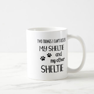 Taza De Café Sheltie no puede resistir a los cobardes Sheltie M