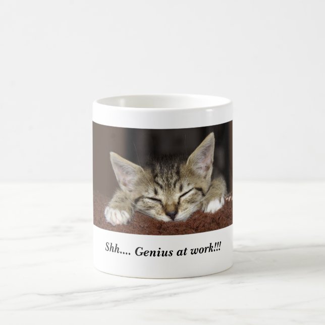 Taza De Café Shh…. ¡Genio en el trabajo!!! (Centro)