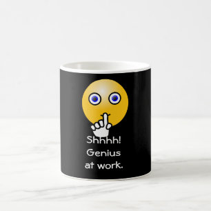 Taza De Café ¡Shhhh! Genio en el trabajo — Café mug