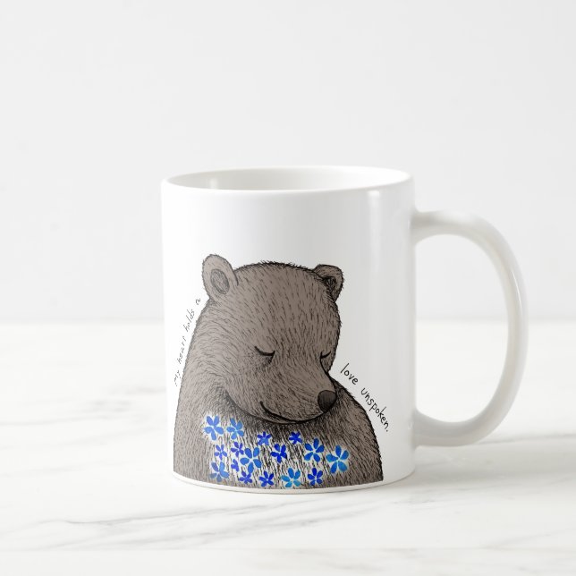 Taza De Café Shy Quiet Bear with Blue Flowers Unspoken Love  (Derecha)