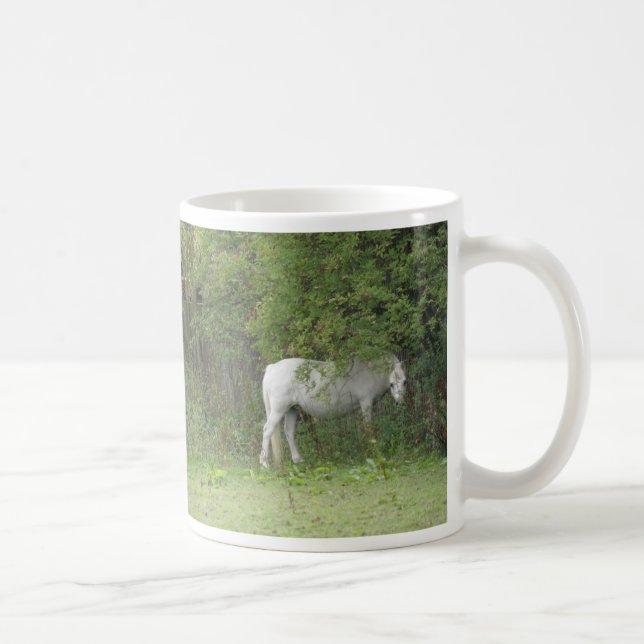 Taza De Café Shy White Horse Mug (Derecha)